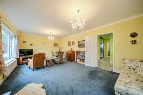 2 bedroom detached bungalow for sale, Clifton Park, Cromer, NR27