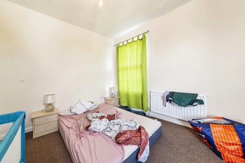 undefined, Westgate, Grantham