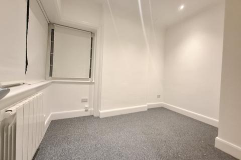 1 bedroom flat to rent, Finchley Road, London NW3