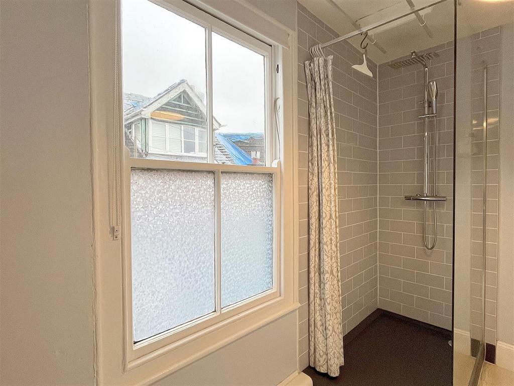 Shower.jpg