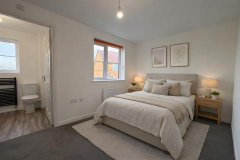3 bedroom detached house to rent, Moorland Green, Chopwell, NE17