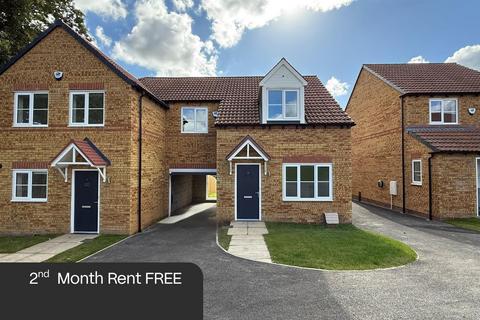 3 bedroom semi-detached house to rent, Moorland Green, Chopwell, NE17