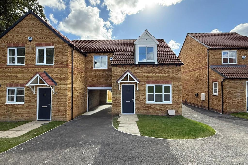 Woodford Front External.png