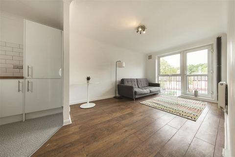 1 bedroom flat for sale, Whitehorse Lane, SE25
