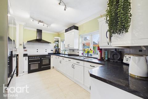 4 bedroom semi-detached house for sale, New Road, Hatfield Peverel