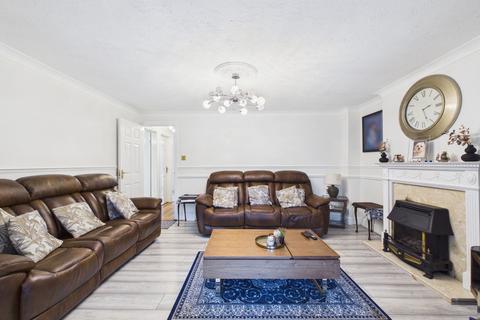 4 bedroom detached house for sale, Kingfisher Way, Telford TF1