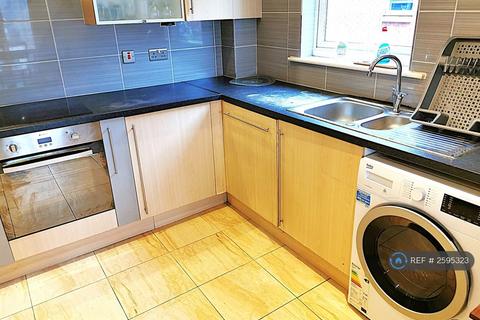 2 bedroom flat to rent, Egerton House, Salford, M5