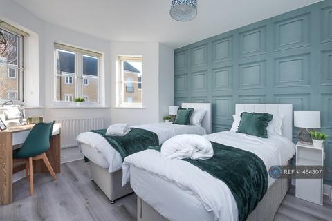 2 bedroom flat to rent, Kelly Avenue, London, SE15