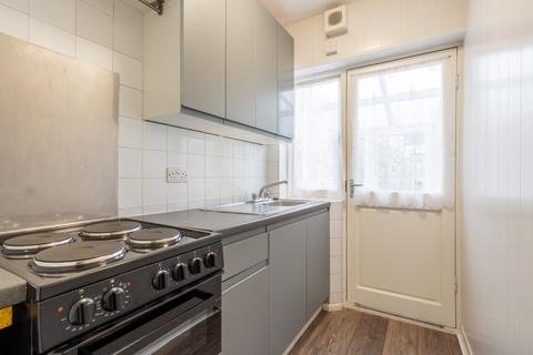 3 bedroom terraced house to rent, Somerville Road, Dartford, Kent, DA1 1TT