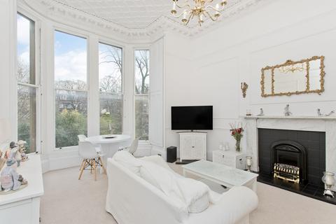 2 bedroom flat for sale, 9 1F Buckingham Terrace, West End, Edinburgh EH4 3AA