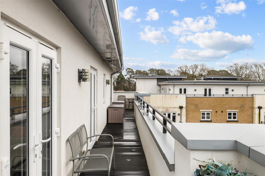 14 Bentham House-22.jpg