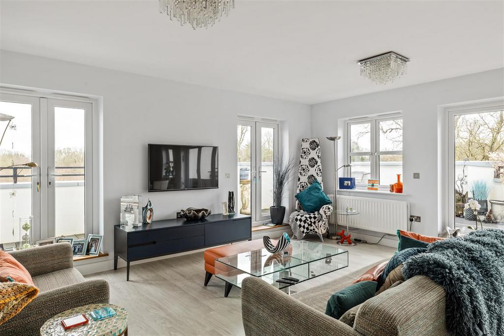 14 Bentham House-12.jpg