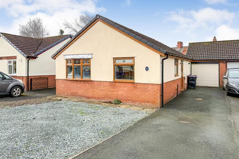 2 bedroom detached bungalow for sale, Maplehurst Drive, Oswestry