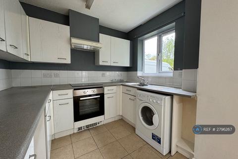 2 bedroom flat to rent, Marmion Road, Nottingham, NG3