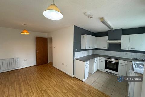 2 bedroom flat to rent, Marmion Road, Nottingham, NG3
