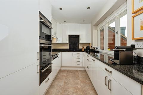 2 bedroom penthouse for sale, Commercial Road, Weymouth
