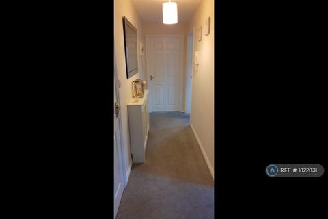 1 bedroom in a flat share to rent, School Meadow, Guildford, GU2