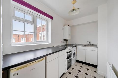 2 bedroom flat to rent, Cookham Road,  Maidenhead,  SL6