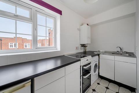 2 bedroom flat to rent, Cookham Road,  Maidenhead,  SL6
