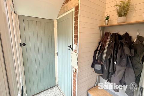 3 bedroom semi-detached house for sale, Bow Street, Mansfield Woodhouse, NG19