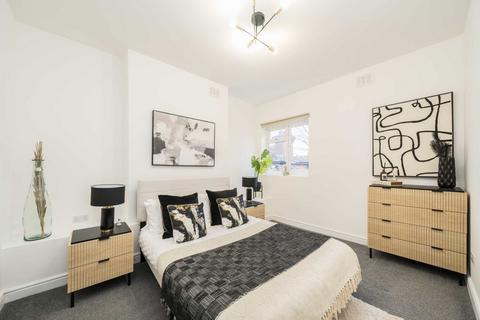2 bedroom flat for sale, Burns Road, London NW10