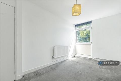2 bedroom flat to rent, Chambord Street, London, E2