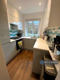 2 bedroom flat to rent, Outram Road, Croydon, CR0