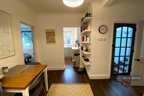 2 bedroom flat to rent, Outram Road, Croydon, CR0