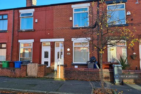 2 bedroom terraced house to rent, Hinde Street, Manchester, M40