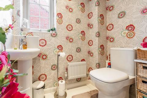 4 bedroom detached house for sale, Pickwell Drive, Syston, LE7