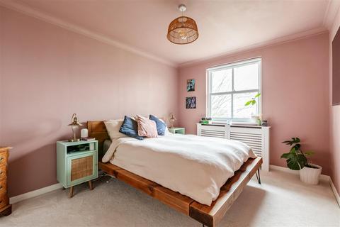 undefined, West Drive, Brighton BN2