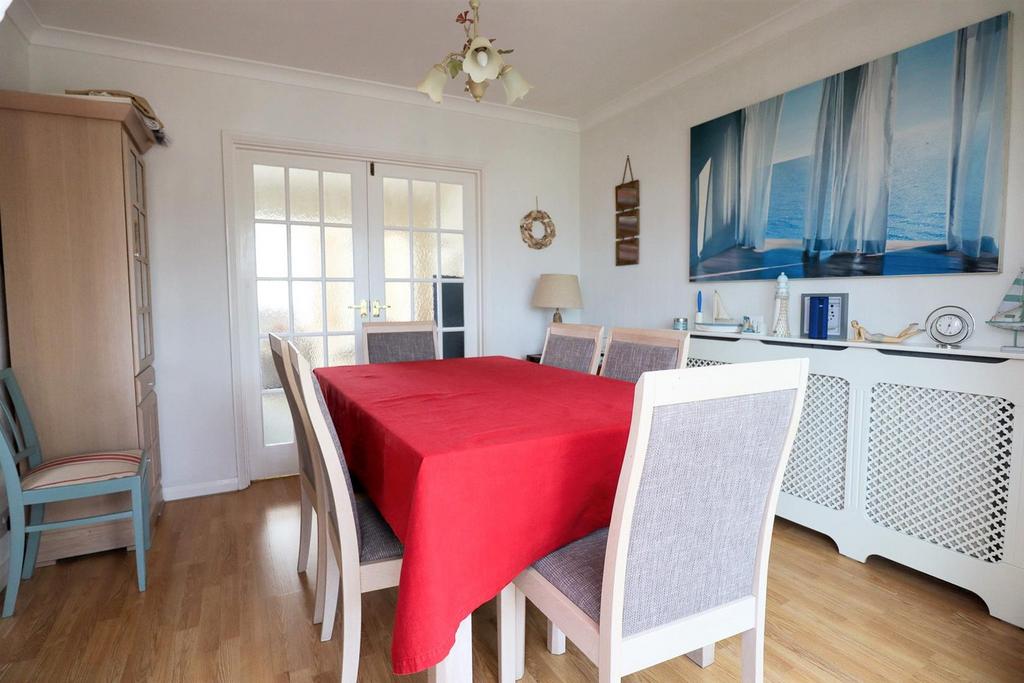 Dining room.jpg