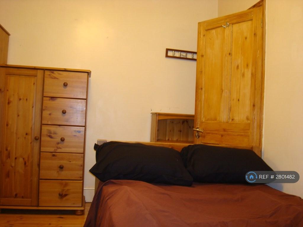 Bedroom 3 Pic 1