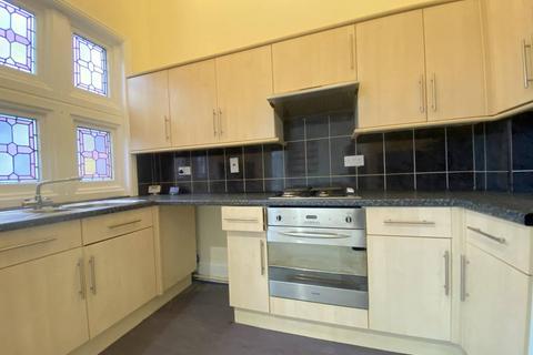 2 bedroom flat to rent, City Centre, Bishop Street
