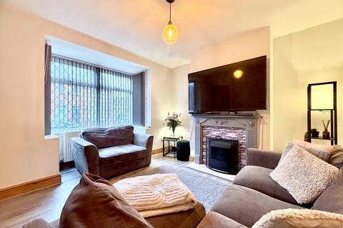 3 bedroom terraced house for sale, Joffre Avenue, Castleford