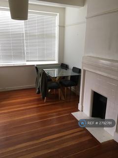 1 bedroom flat to rent, Addiscombe Road, Croydon, CR0