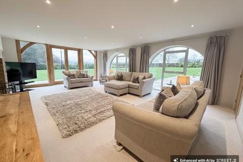 4 bedroom detached house for sale, Greenside Road, Thurstonland, HD4