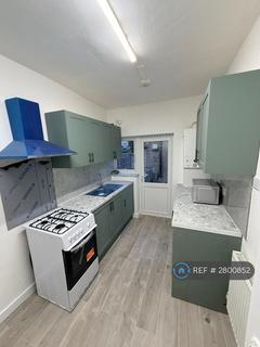 2 bedroom flat to rent, Lausanne Road, London, N8