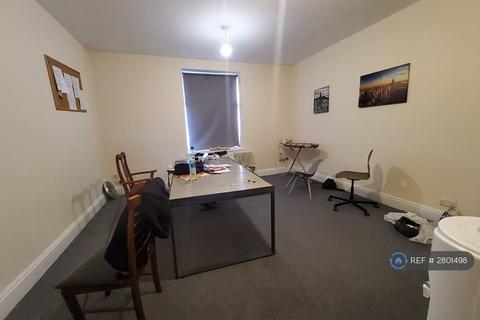 3 bedroom flat to rent, Lower Broughton Road, Salford, M7