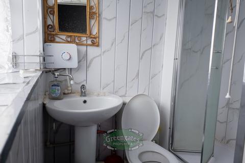 2 bedroom flat to rent, Birmingham B33