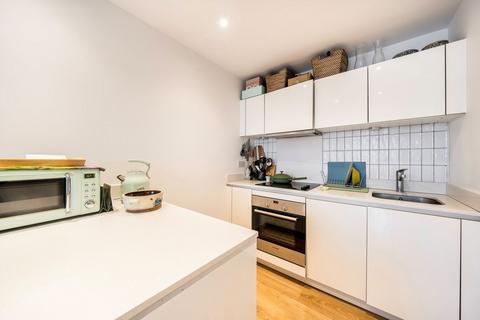 1 bedroom flat to rent, Seven Sea Gardens, London E3