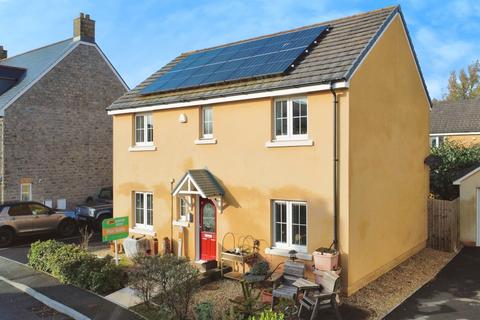 4 bedroom detached house for sale, Rhes Brickyard Row, Llanelli