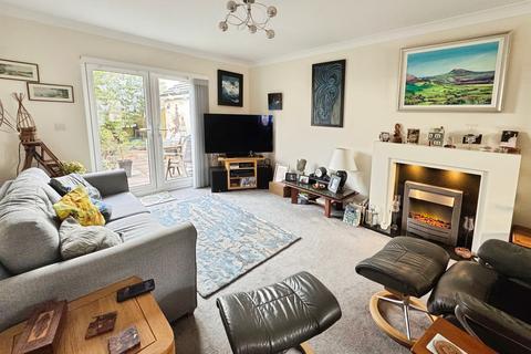 4 bedroom detached house for sale, Rhes Brickyard Row, Llanelli
