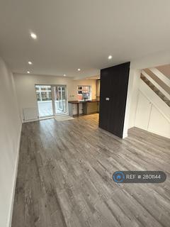 3 bedroom semi-detached house to rent, Allenby Grove, Bolton, BL5