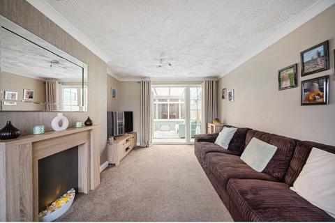 undefined, Scott Road, Gravesend DA12