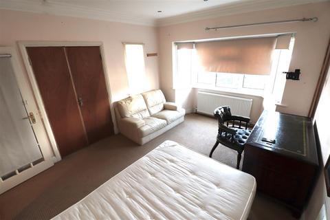 House share to rent, Mayfields, Wembley