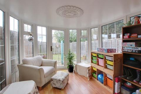 3 bedroom terraced house for sale, Barons Walk, Shirley