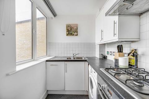 1 bedroom flat for sale, North Bank, London, NW8