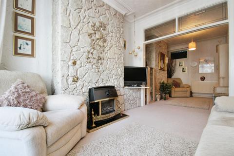 3 bedroom terraced house for sale, Courtenay Road, Cardiff