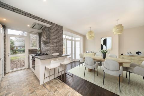 3 bedroom semi-detached house to rent, Woolacombe Road, London, SE3
